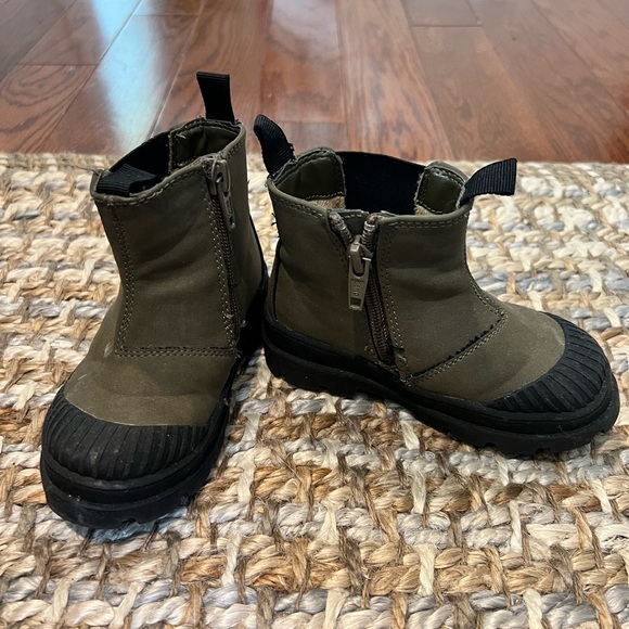 H&M toddler boots size 6.5 - Picture 4 of 5